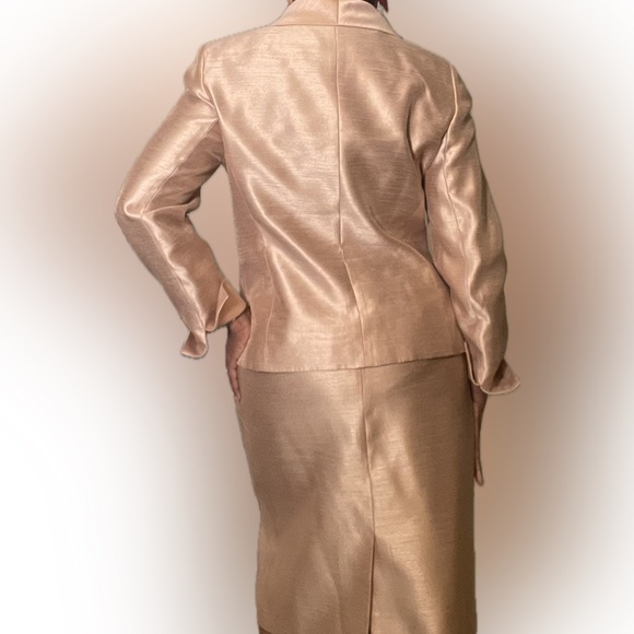 Le Suit Champagne/ Peach Skirt Set Sz 10 - Picture 2 of 9
